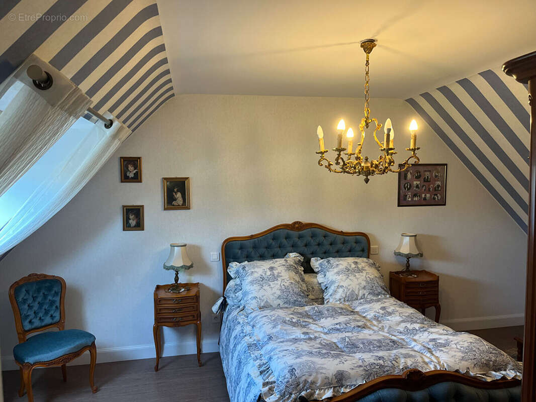 Maison à SAINT-ALLOUESTRE