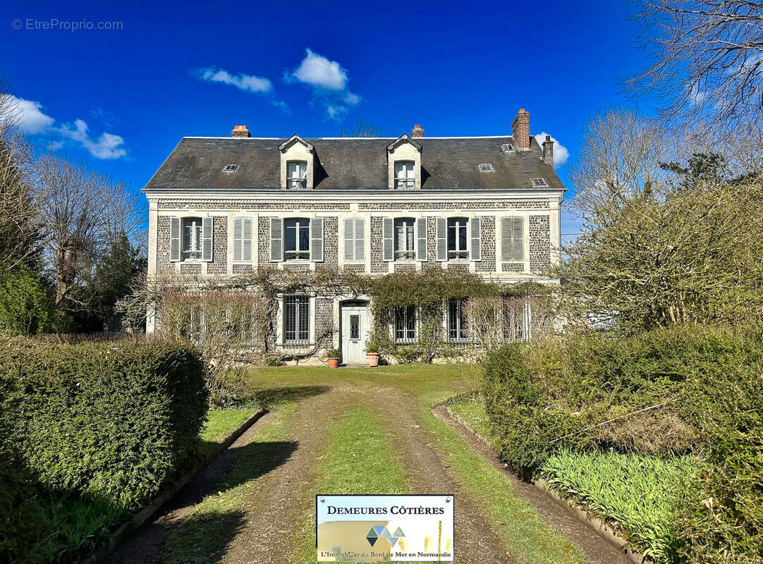 Maison à OCTEVILLE-SUR-MER
