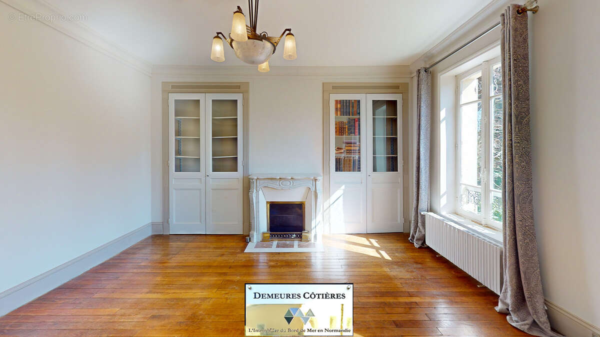 Maison à OCTEVILLE-SUR-MER