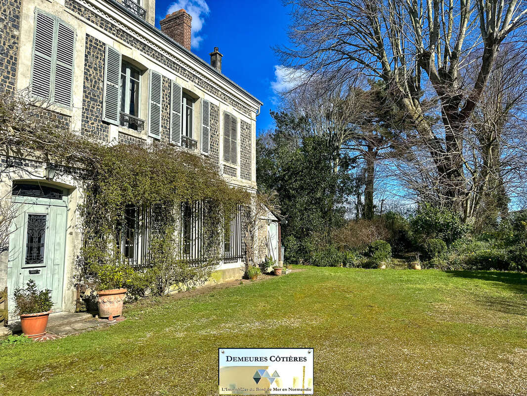 Maison à OCTEVILLE-SUR-MER