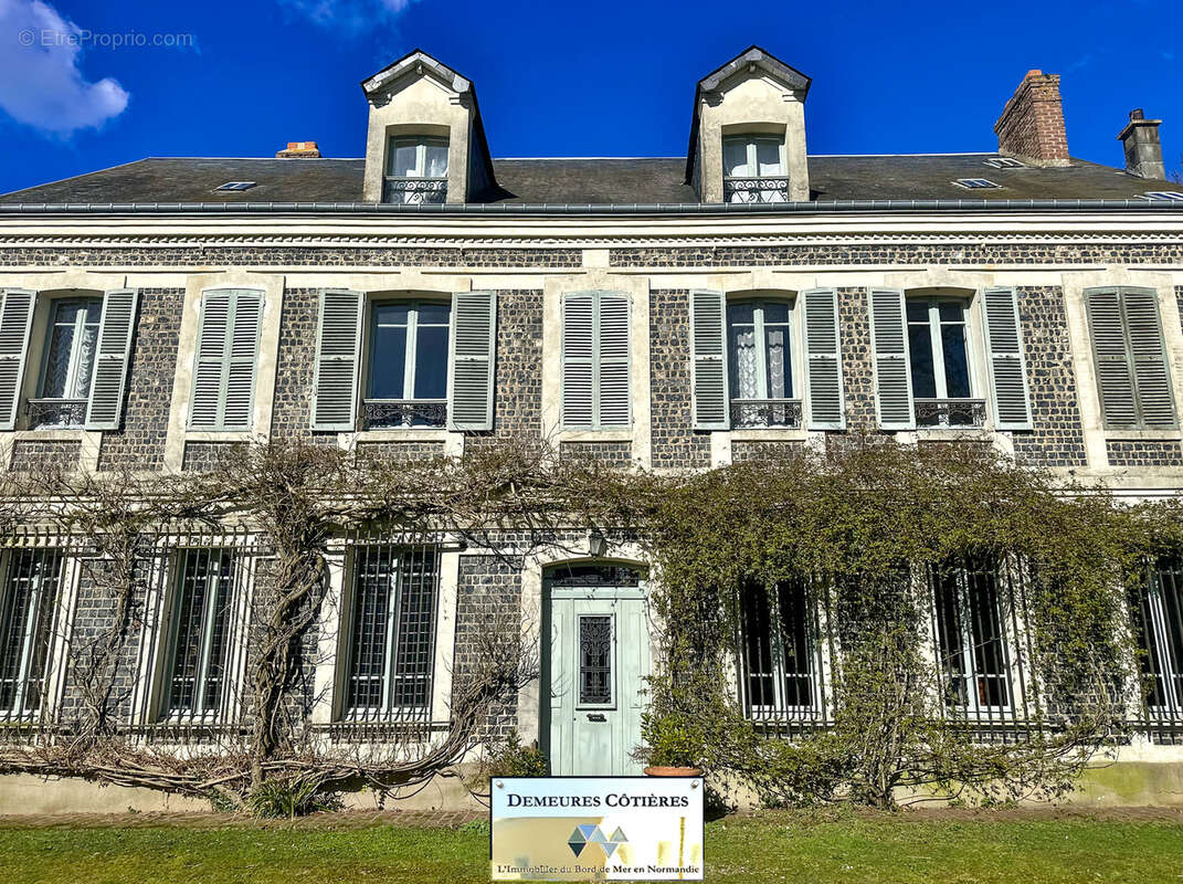 Maison à OCTEVILLE-SUR-MER