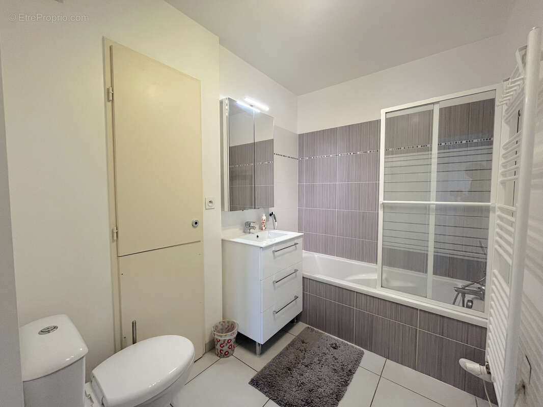 Appartement à SIX-FOURS-LES-PLAGES