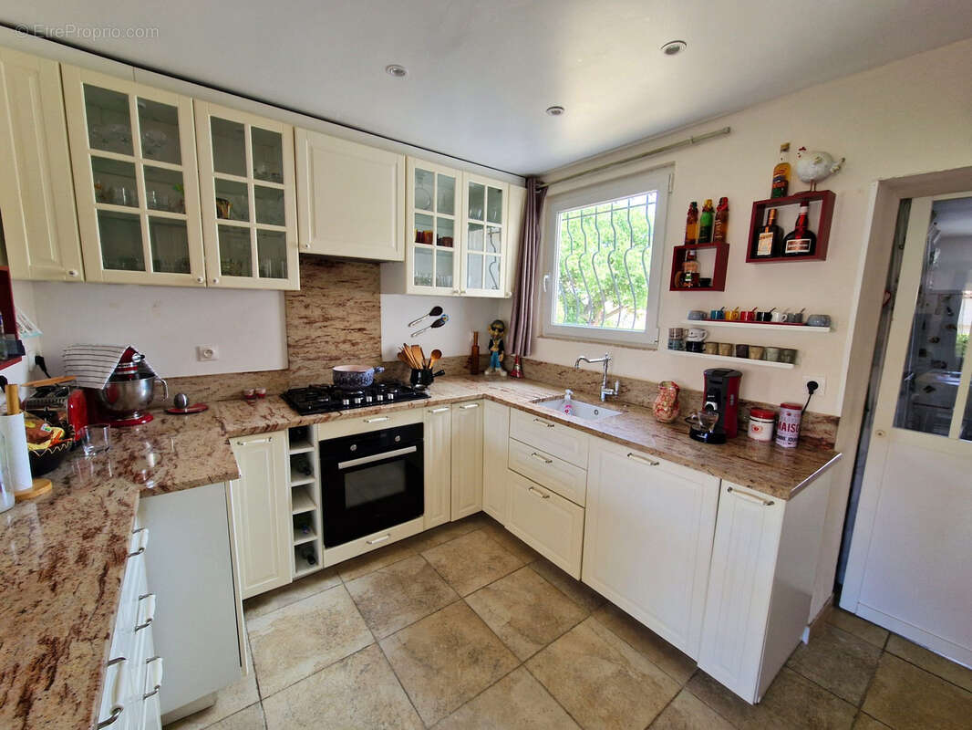 Maison à SIX-FOURS-LES-PLAGES