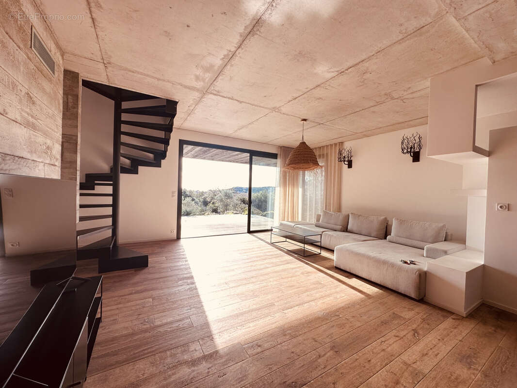 Maison à PORTO-VECCHIO