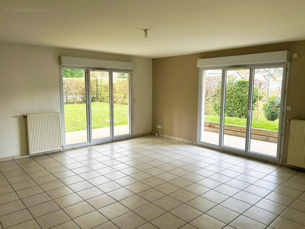 Appartement à CHASSELAY