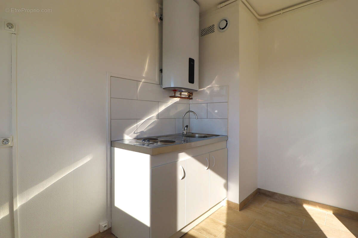 Appartement à LA CHAPELLE-SAINT-LUC