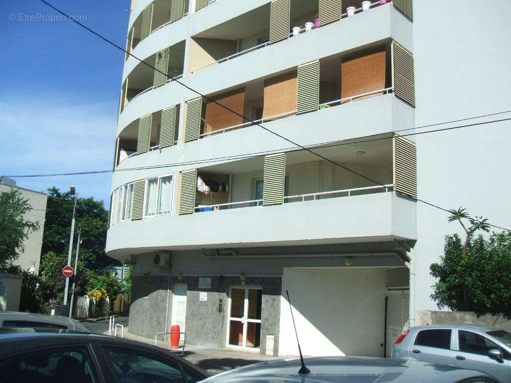 Appartement à SAINT-DENIS