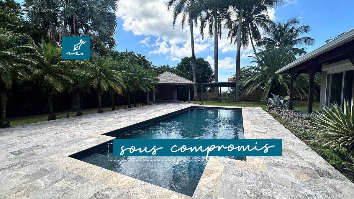 Maison à FORT-DE-FRANCE