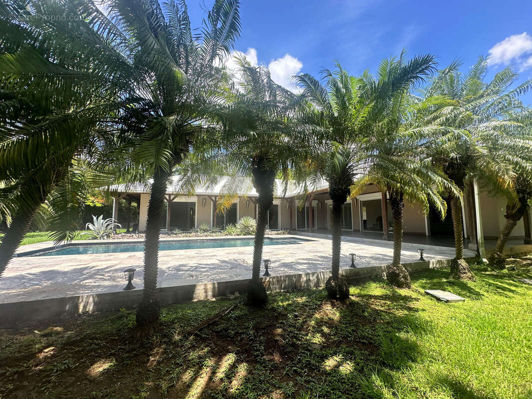 Maison à FORT-DE-FRANCE