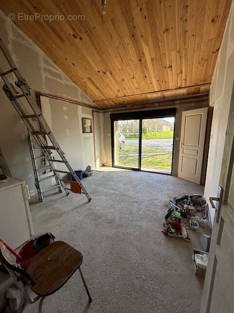 Maison à SOMMIERES-DU-CLAIN