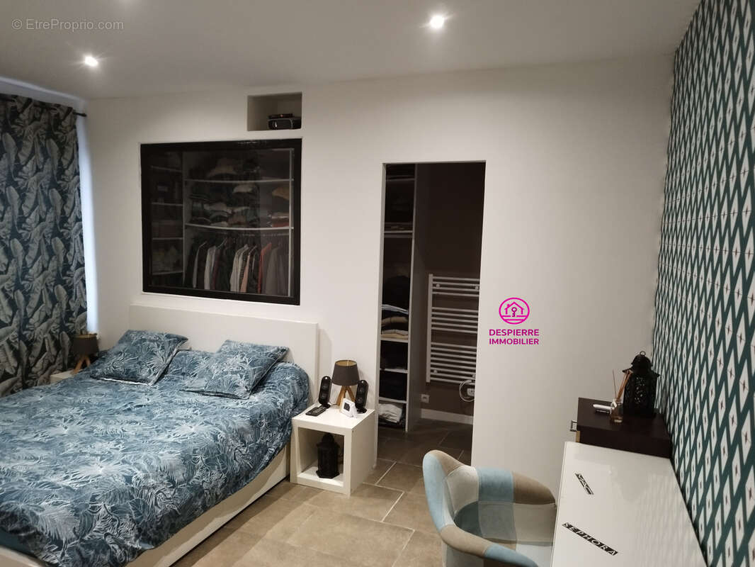 Maison à LE PEAGE-DE-ROUSSILLON