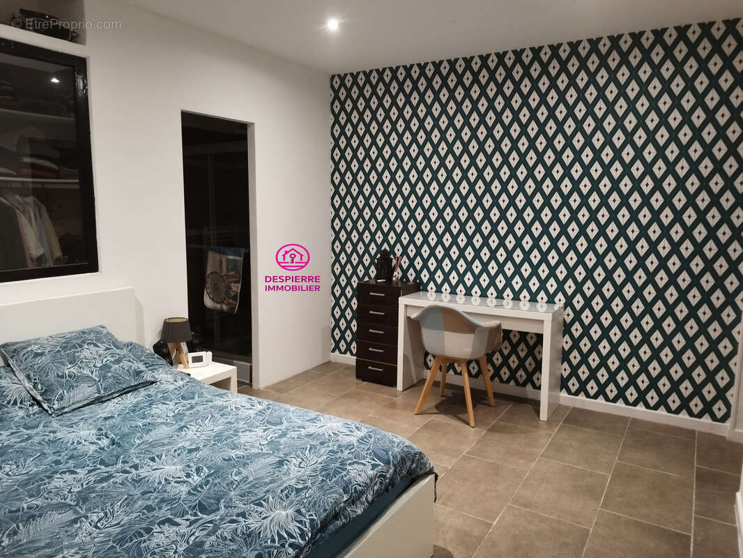 Maison à LE PEAGE-DE-ROUSSILLON