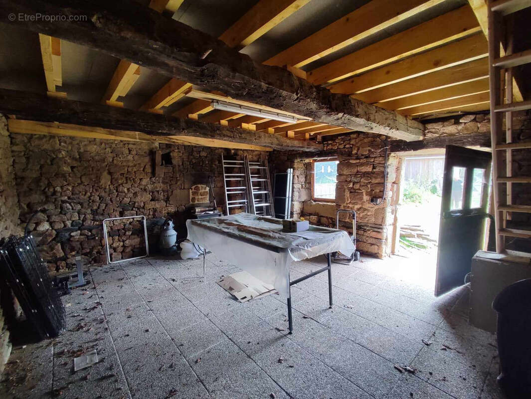 Maison à LE MESNIL-GILBERT