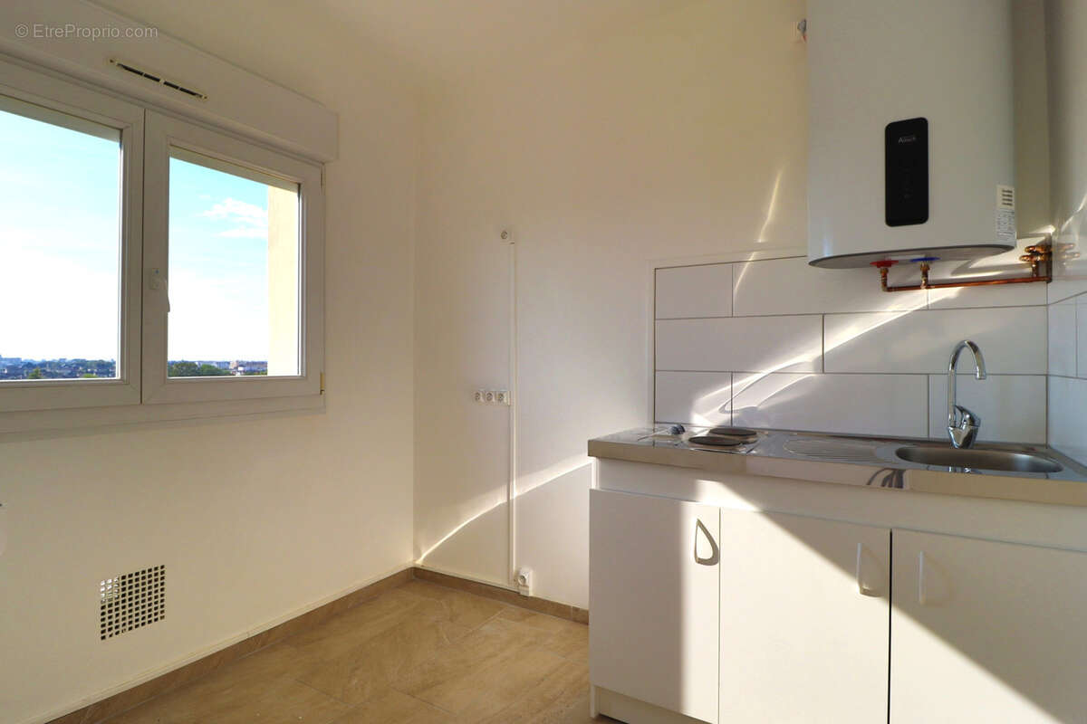 Appartement à LA CHAPELLE-SAINT-LUC