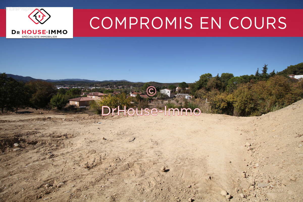 Terrain à SAINT-PRIVAT-DES-VIEUX