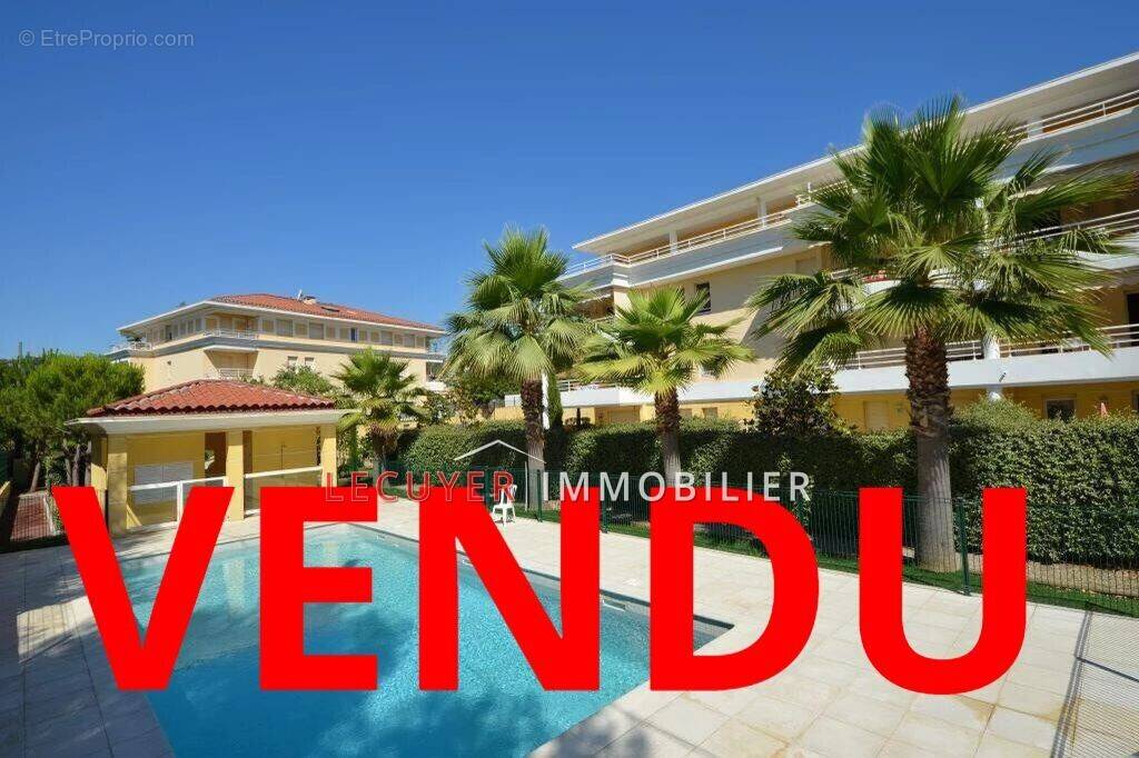 Appartement à VALLAURIS
