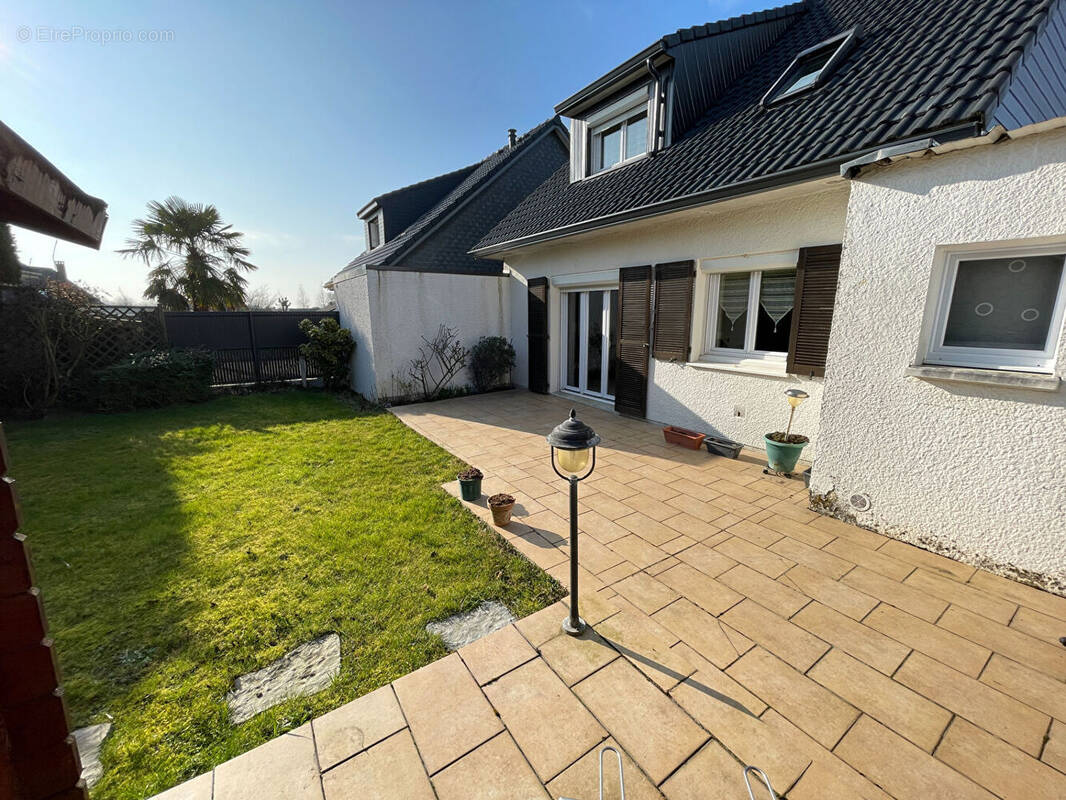 Maison à MONTIVILLIERS