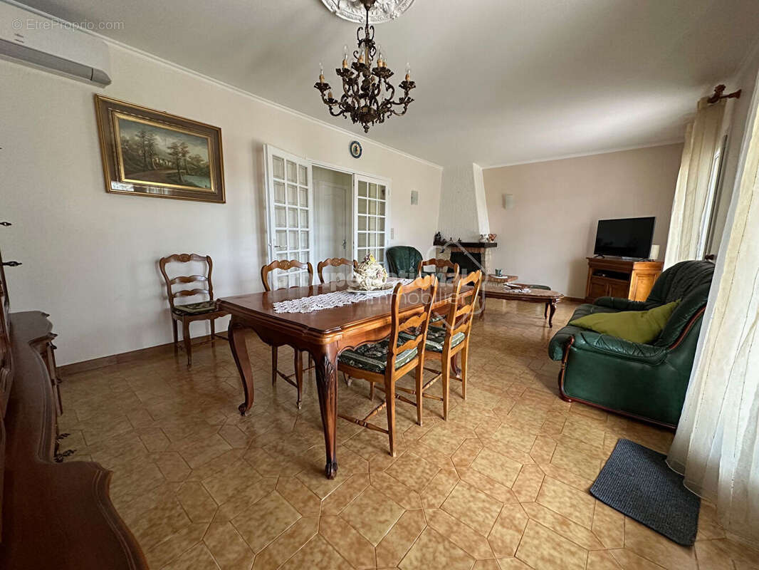 Maison à NAGES-ET-SOLORGUES