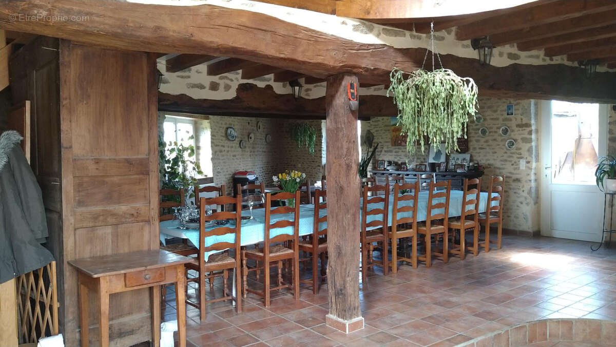 Maison à SAINT-DENIS-SUR-SARTHON