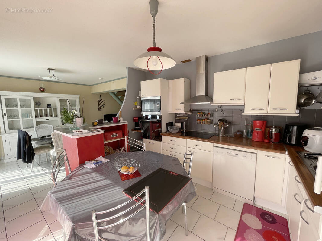 Maison à SAVIGNE-L&#039;EVEQUE