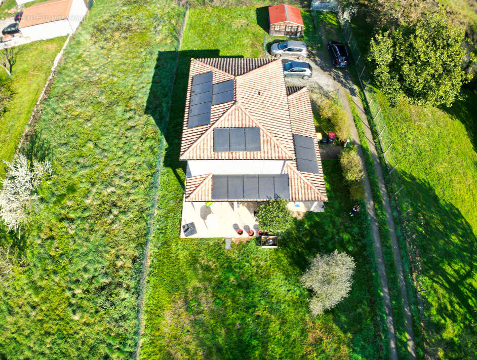 Maison à MARTRES-TOLOSANE