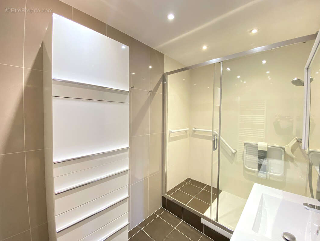 Appartement à CHENNEVIERES-SUR-MARNE