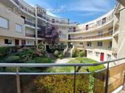 Appartement à VAUJOURS