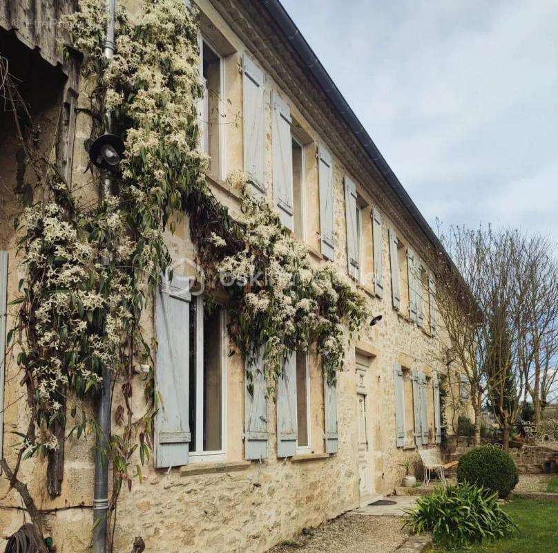 Maison à BOURDELLES