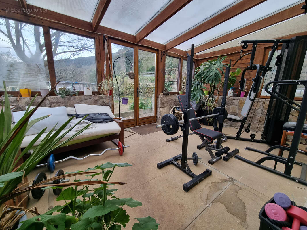 Maison à LA TOUR-SUR-ORB