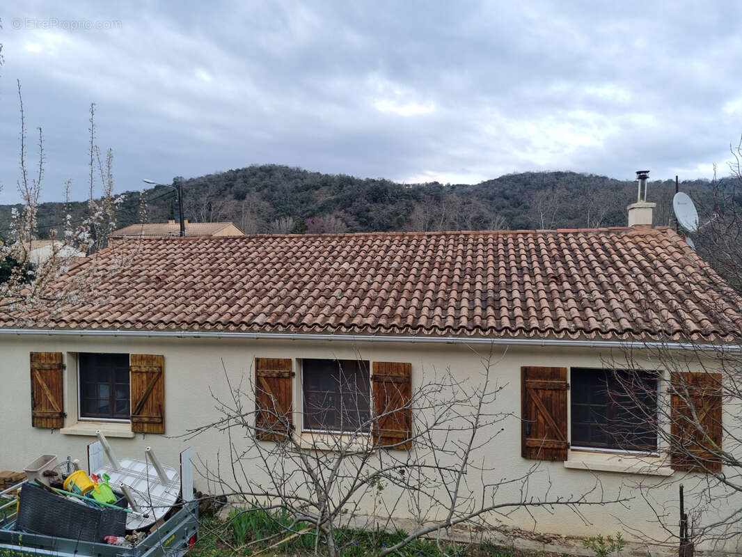 Maison à LA TOUR-SUR-ORB