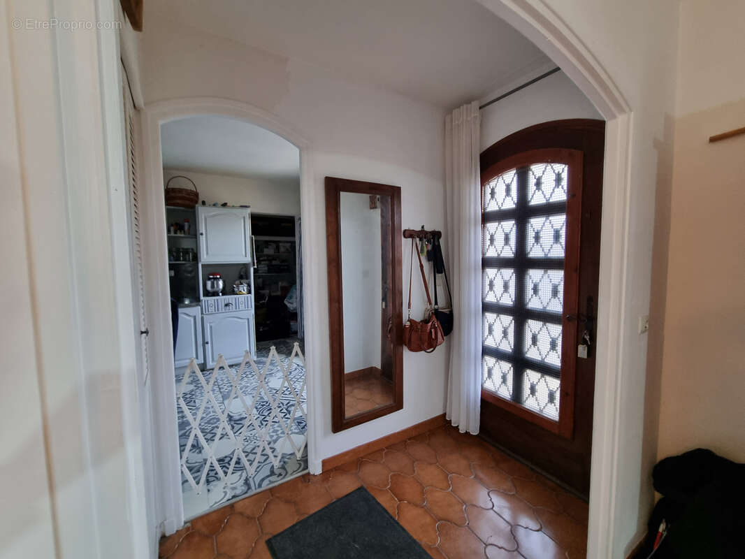 Maison à LA TOUR-SUR-ORB