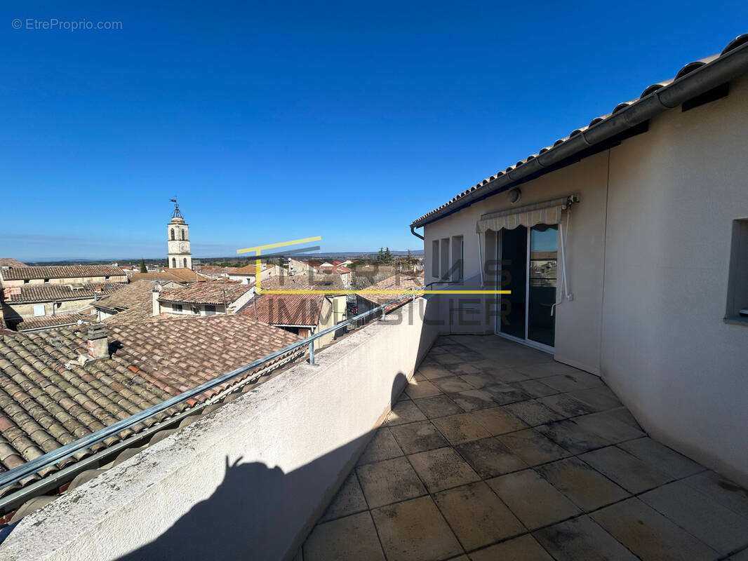 Appartement à VALREAS