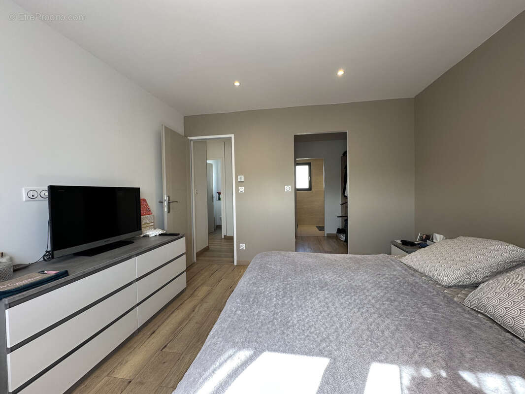 Maison à SAINT-CYPRIEN