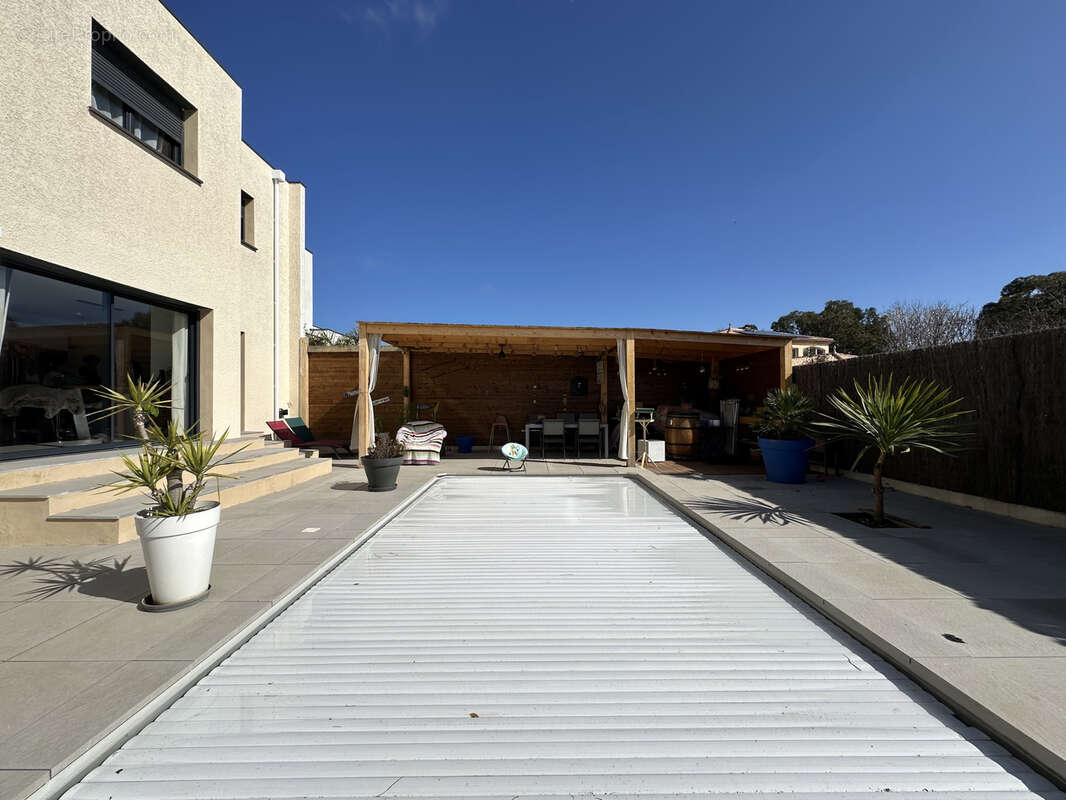 Maison à SAINT-CYPRIEN