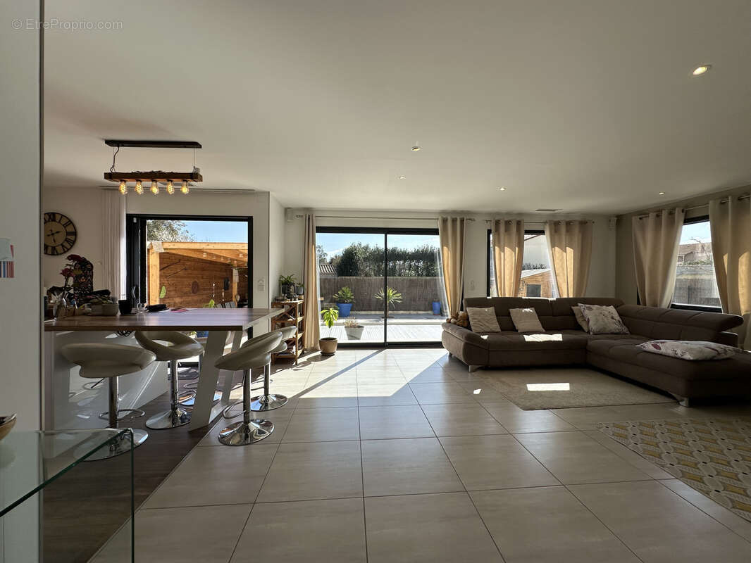 Maison à SAINT-CYPRIEN