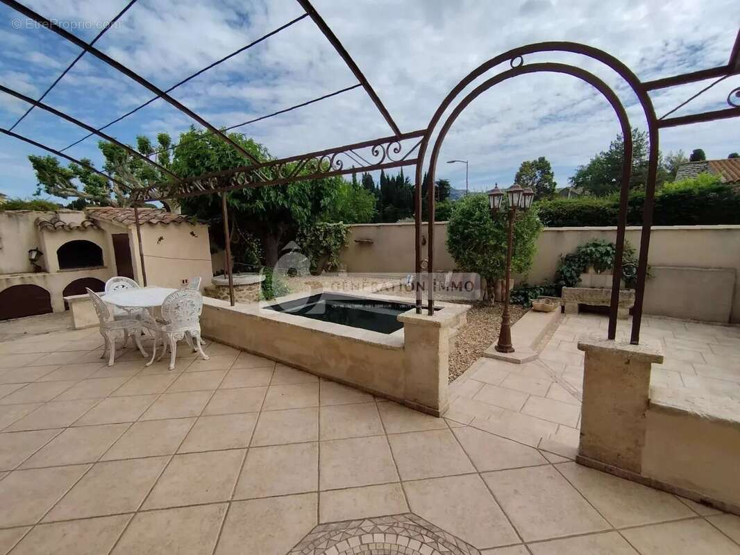 Maison à SAINT-REMY-DE-PROVENCE