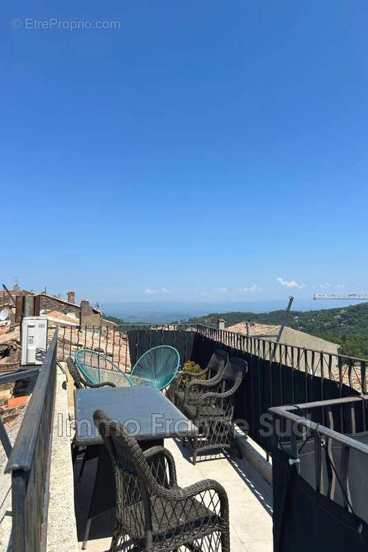 Maison à LA GARDE-FREINET