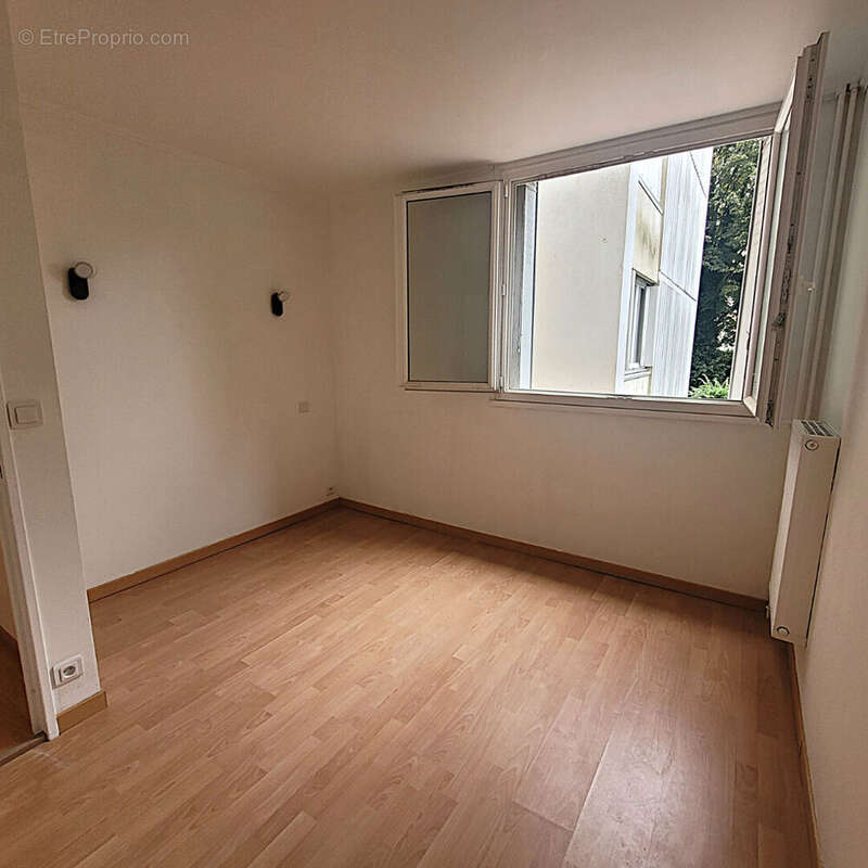 Appartement à LES ULIS