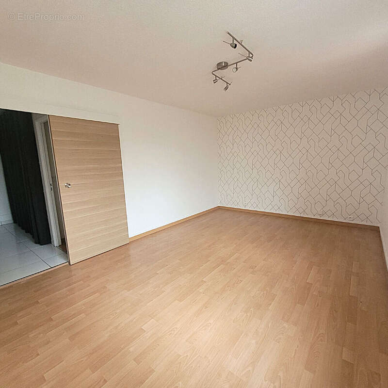 Appartement à LES ULIS