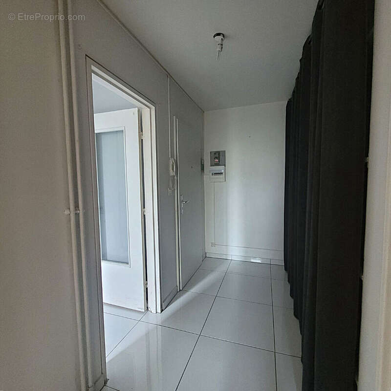 Appartement à LES ULIS