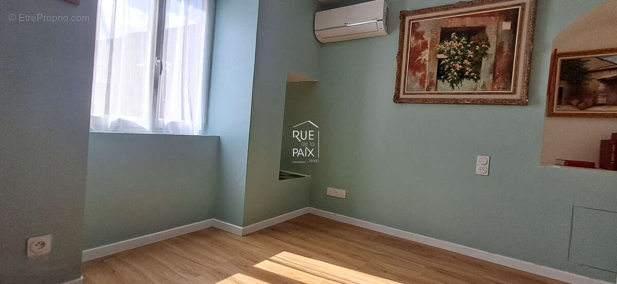 Maison à LENCLOITRE