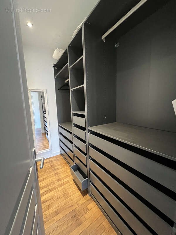 Maison à SAINT-SATUR