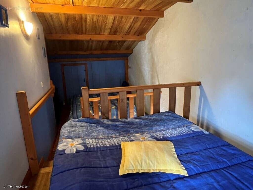 Maison à NANTEUIL-EN-VALLEE