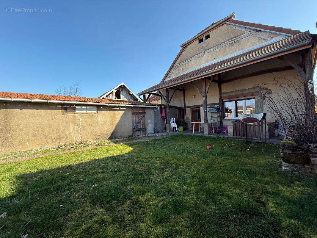 Maison à HEUILLEY-SUR-SAONE