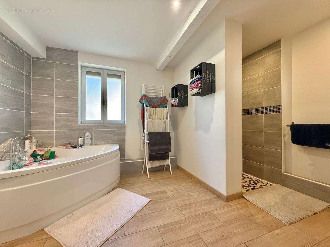 Maison à HEUILLEY-SUR-SAONE