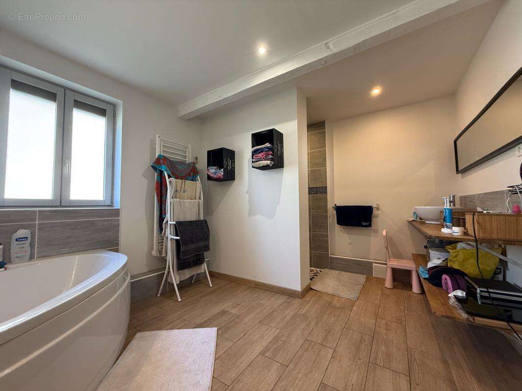 Maison à HEUILLEY-SUR-SAONE