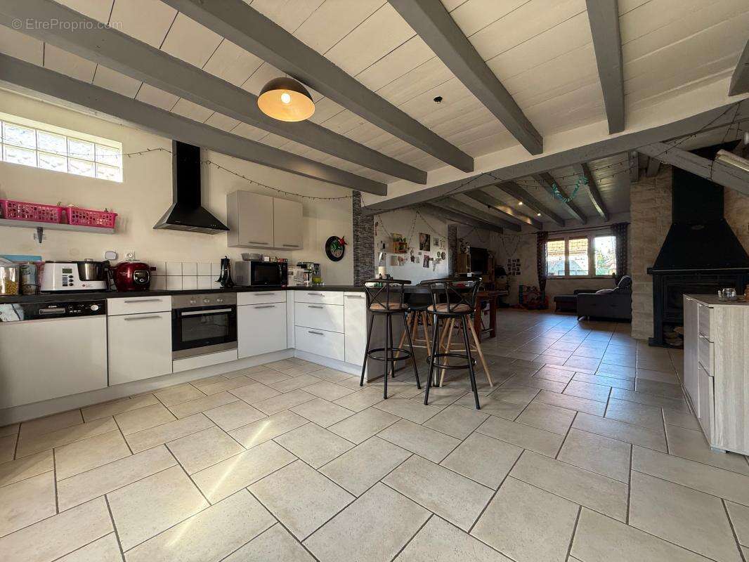 Maison à HEUILLEY-SUR-SAONE