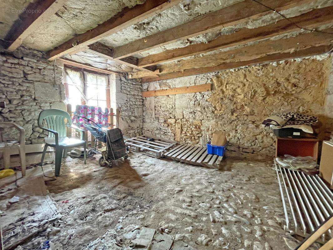 Maison à LE BUISSON-DE-CADOUIN