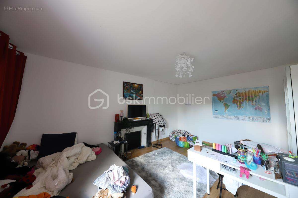 Maison à NOGENT-SUR-VERNISSON