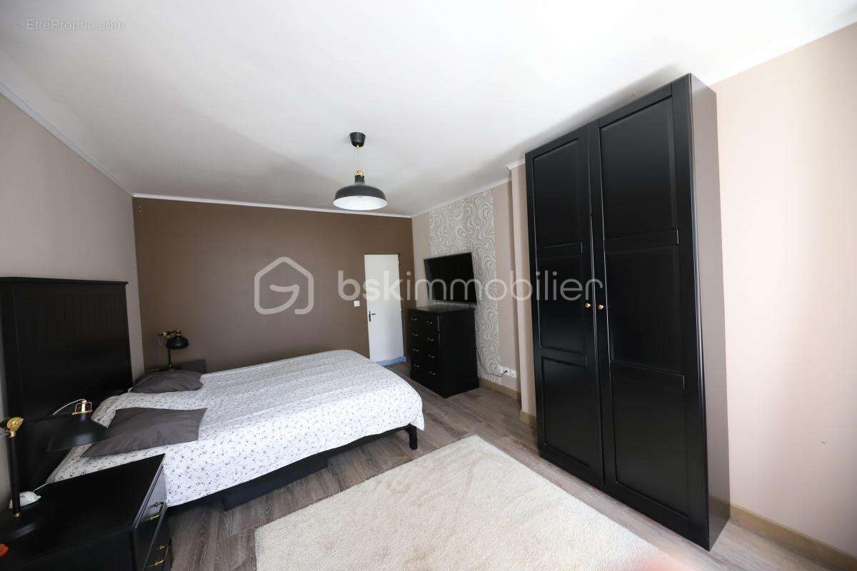 Maison à NOGENT-SUR-VERNISSON